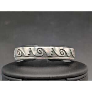 Vintage Hopi Lawrence Saufkie Sterling Silver Wave Overlay Cuff Bracelet Signed